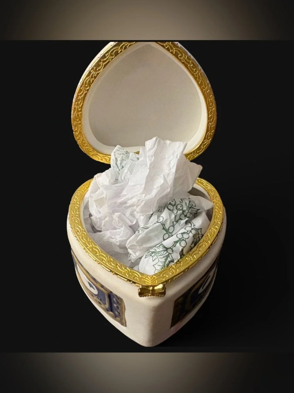 Vintage Porcelain Swan Heart Trinket Box Blue Gold